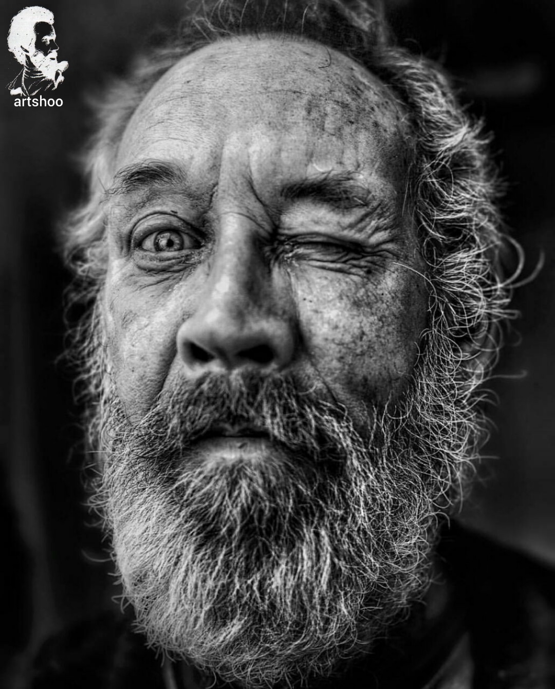 مدل پرتره سیاه قلم